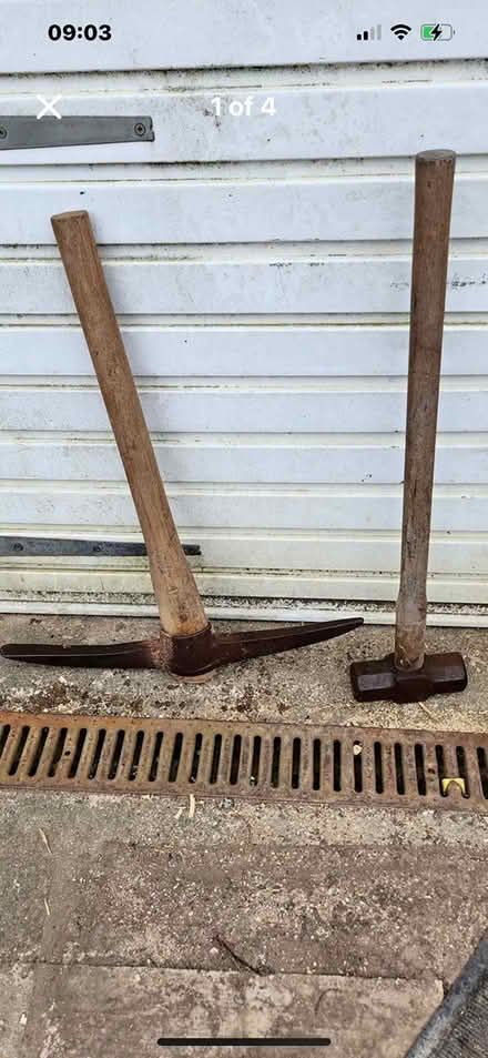 Photo of Garden Tools (Swindon SN3) #1