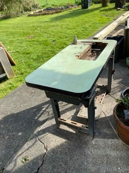 Photo of free Singer sewing machine bench (Warton LA5) #1