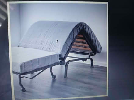 Photo of free lovely comfy clean bed chair and mattress (Monkmoor SY2) #3