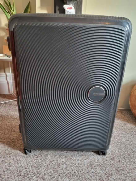 Photo of free American Tourista Suitcase (Large) (Muswell Hill N10) #1