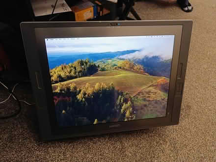 Photo of free Wacom Cintiq 21UX (SK7) #1