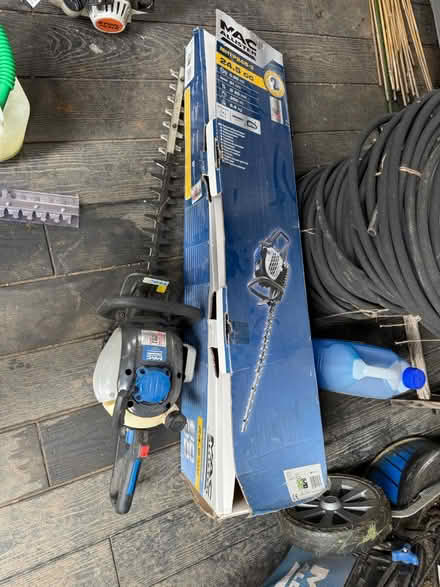 Photo of free Not working hedge trimmer (KT7 - Thames Ditton) #1