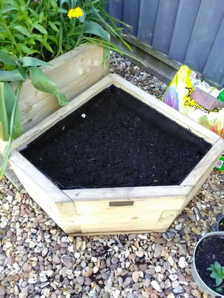 Photo of free Rowlinson Marberry Corner Garden Planter (Heacham PE31) #1