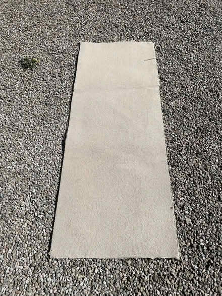 Photo of free Beige carpet remnant 60x160cm (Wigmore HR6) #1