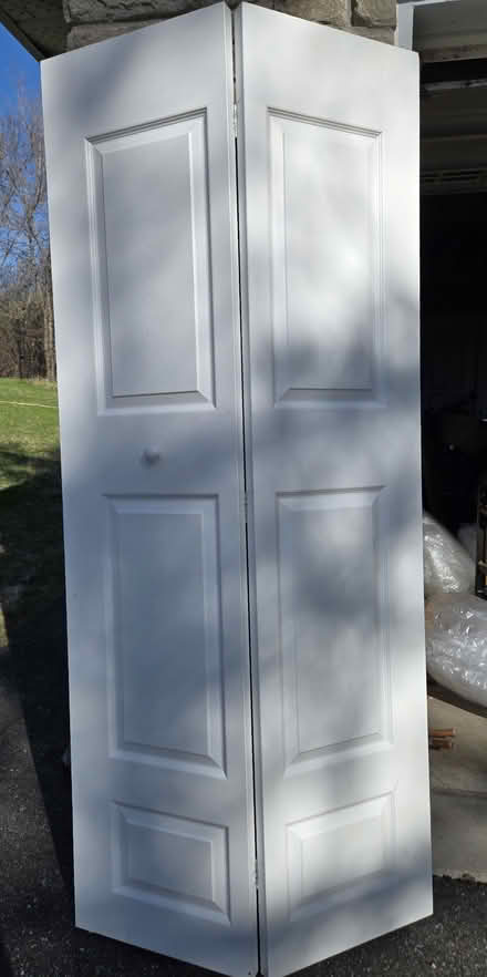 Photo of free Bifold door (Gatineau) #1