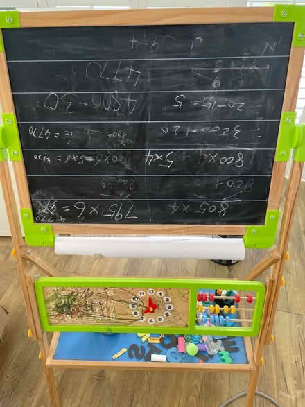 Photo of free Children blackboard & whiteboard (BR2) #1