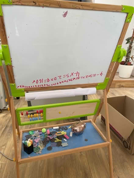 Photo of free Children blackboard & whiteboard (BR2) #2