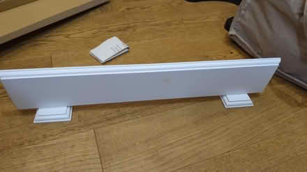 Photo of free White wood effect shelf (norbiton KT2) #2