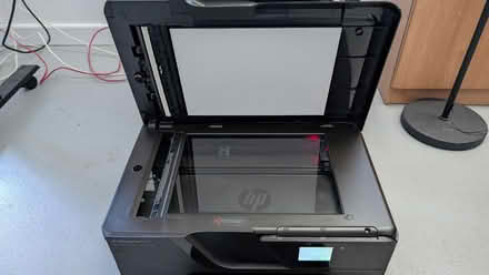 Photo of free HP Officejet Pro 8600 Duplex Printer/Scanner/Copier/Fax (PL7) #4