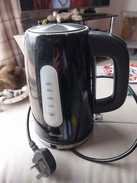 Photo of free Swan kettle (Belmont SM2) #1