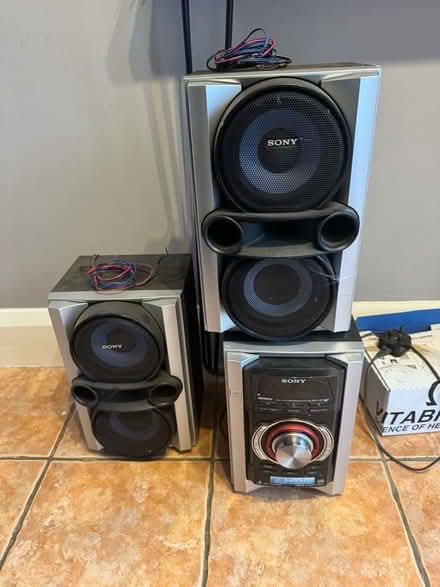 Photo of free Sony mini hi fi (Cutteslowe OX2) #1
