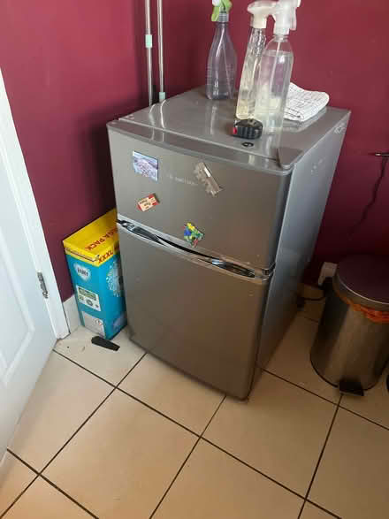 Photo of free Undercounter Fridge/freezer (SE22) #1