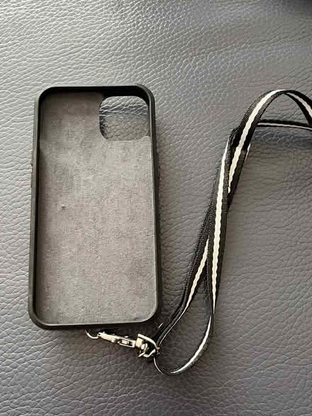 Photo of free NEW phone case for iPhone 13 or equivalent (New Eltham SE9) #3