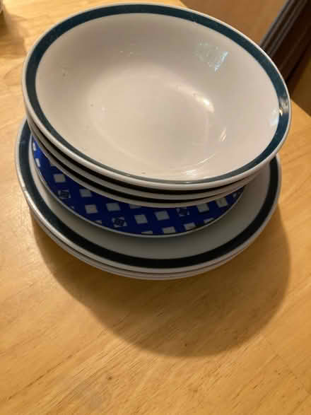 Photo of free 3 x bowls, 4 x plates (CB3 0GP) #1