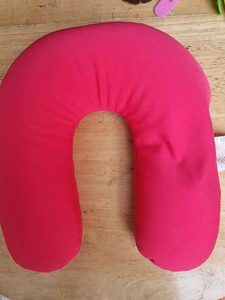 Photo of free Pink neck pillow, CR0 (Croydon, CR0) #1