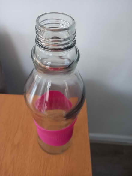 Photo of free 750ml Glass Drinking Bottle (with removable silicon grip) (Panshanger AL7) #2