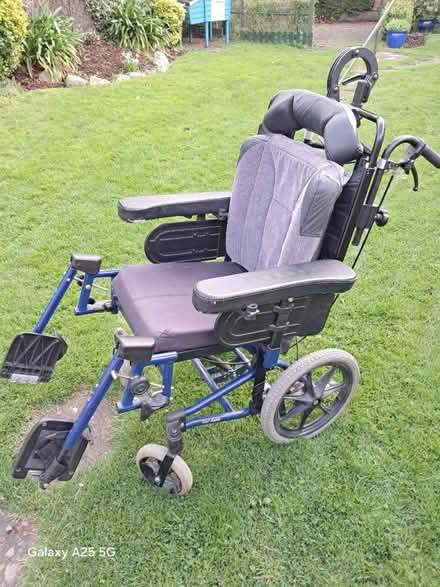 Photo of free Reclining wheelchair (D6w) #1