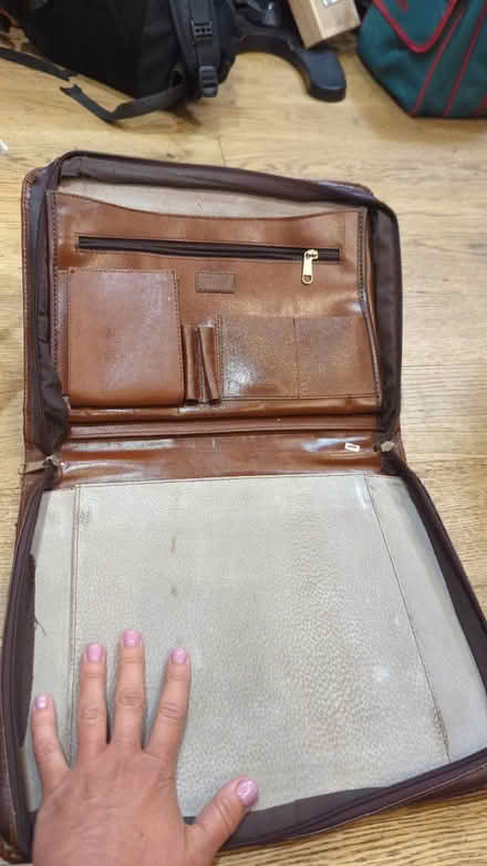 Photo of free A4+ folio thingy (norbiton KT2) #3