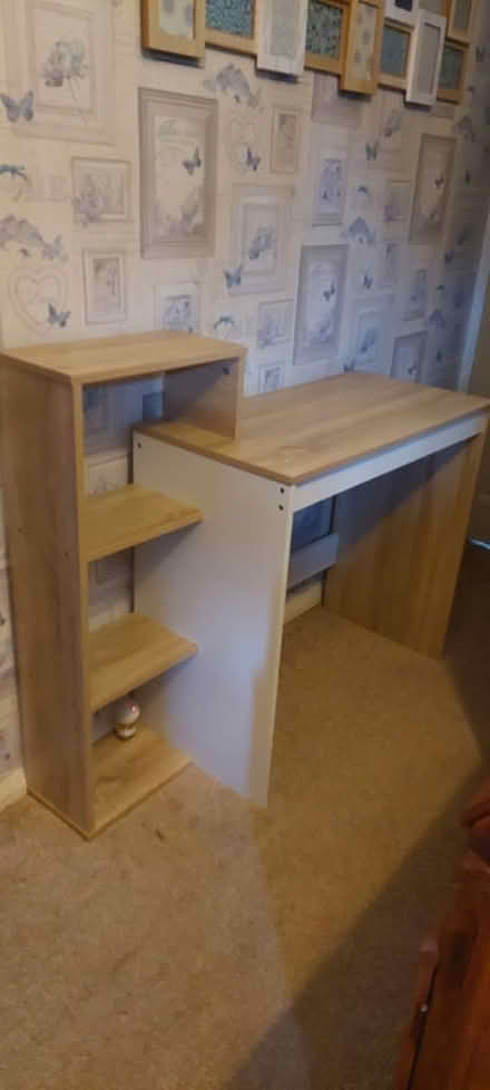 Photo of free Desk (Harrold Bedford) #2