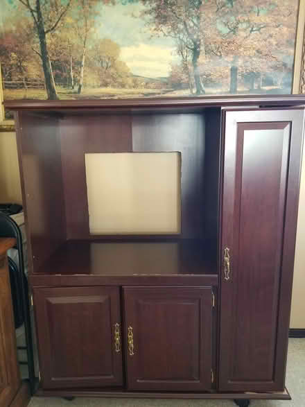 Photo of free Wall unit (North Nanaimo) #1
