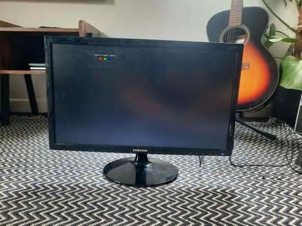 Photo of free HD Samsung Monitor (White Cross LA1) #2