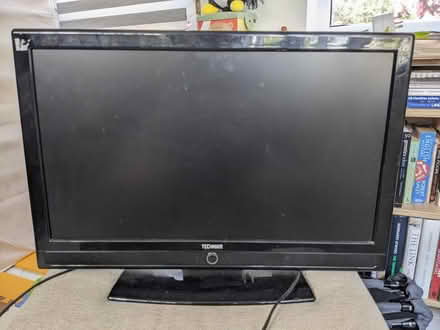 Photo of free TV (Welwyn Village, AL6) #3