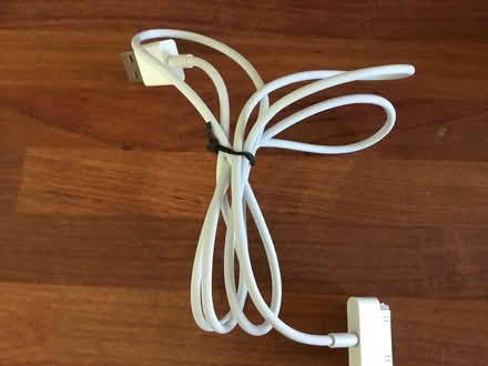 Photo of free I pod charger and vintage I pod (East Exeter.) #1