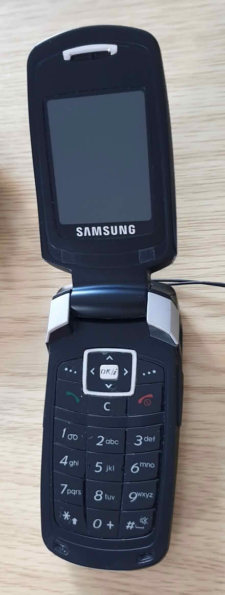 Photo of free Samsung E380 (Lower Addiscombe, CR0) #2