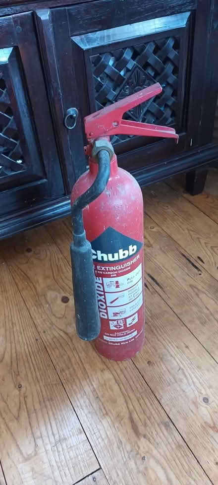 Photo of free Vintage fire extinguisher (chingford E4) #1