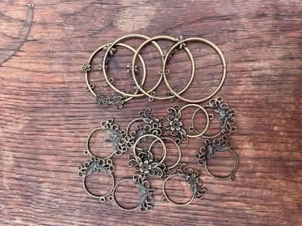 Photo of free bronze rings for jewelery (Garthmyl SY15) #1