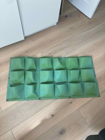 Photo of free Wall storage plant hanging (SE15) #1