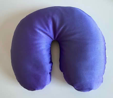 Photo of free Travel pillow (60605) #1