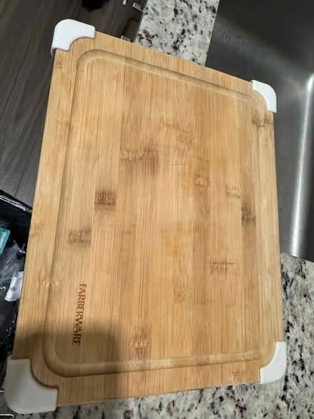 Photo of free shower caddy | cutting board (Princeton) #2