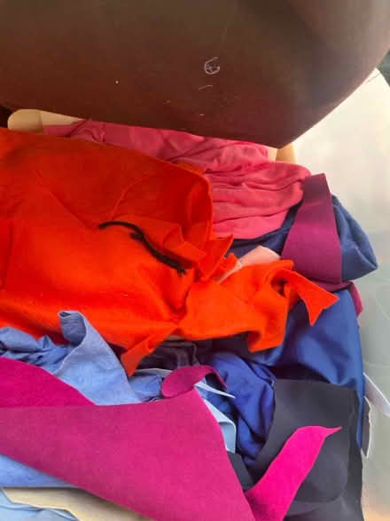 Photo of free Cloth, Felt, Scraps & Yarn (FFX/Centreville near Costco) #4