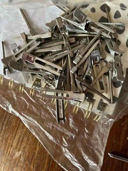 Photo of free Kirby ( Hair dressing ) clips (Wallington PO16) #1