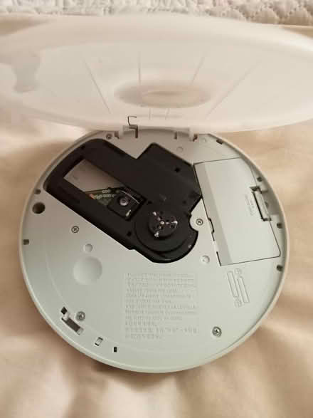 Photo of free Sony CD Walkman (Lower Broadheath WR2) #2