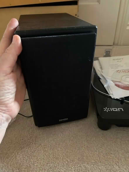 Photo of free Music system CD & vinyl (Battersea SW11) #3