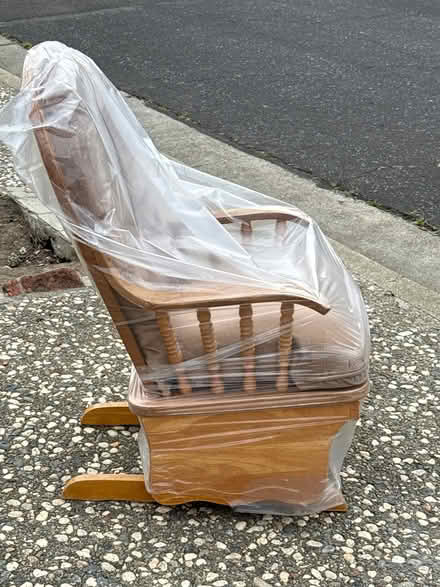 Photo of free Glider chair (El Cerrito) #2