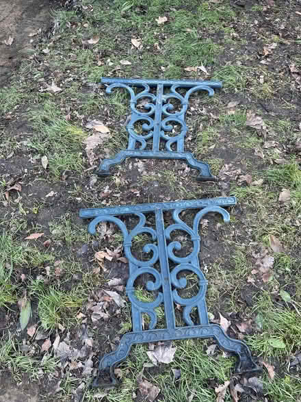 Photo of free Garden furniture for repair (Wimbledon Chase, SW20) #2