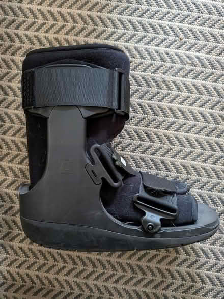 Photo of free Short Moonboot (Manchester) #1