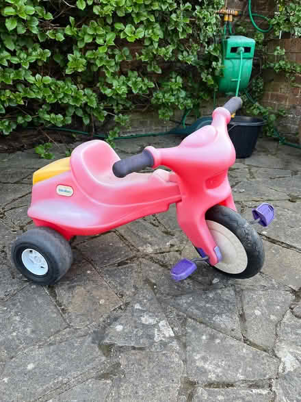 Photo of free Childrens’ ride-on toys (Rowstock OX11) #3