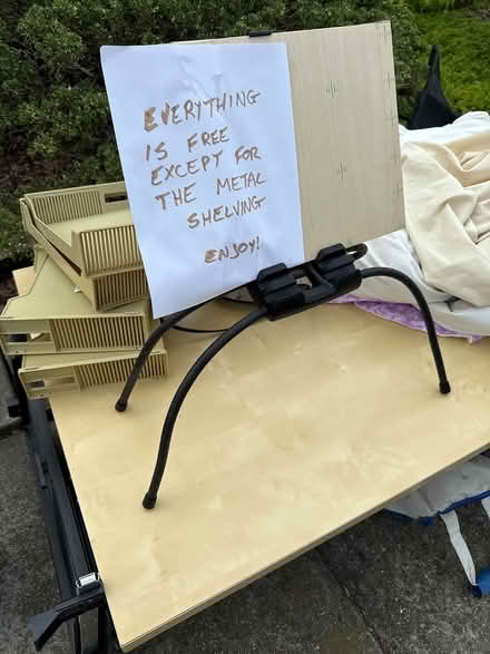Photo of free iPad holder, office in out shelves (El Cerrito) #1