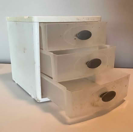Photo of free Small plastic drawer unit (60605) #1