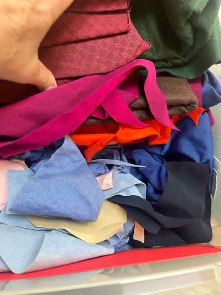 Photo of free Cloth, Felt, Scraps & Yarn (FFX/Centreville near Costco) #3