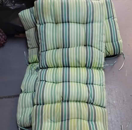 Photo of free 4 garden chair cushions (West Southbourne BH6) #1