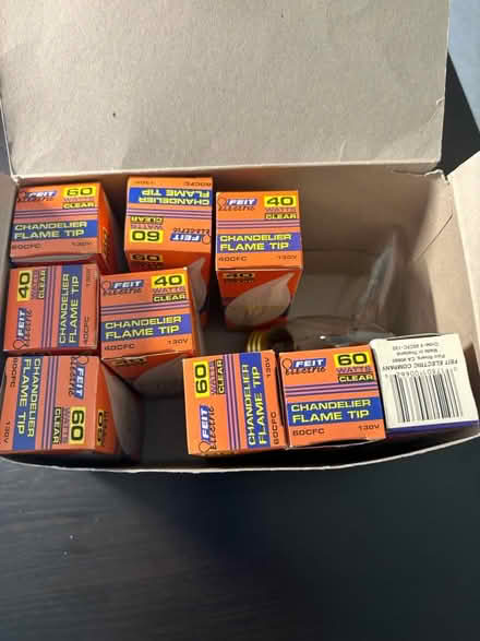 Photo of free 40 and 60 Watt light bulbs (Los Altos Grant and Fremont) #1