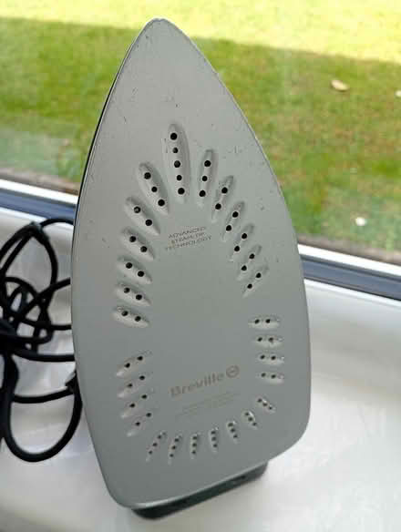 Photo of free Iron Breville (southwater) #2