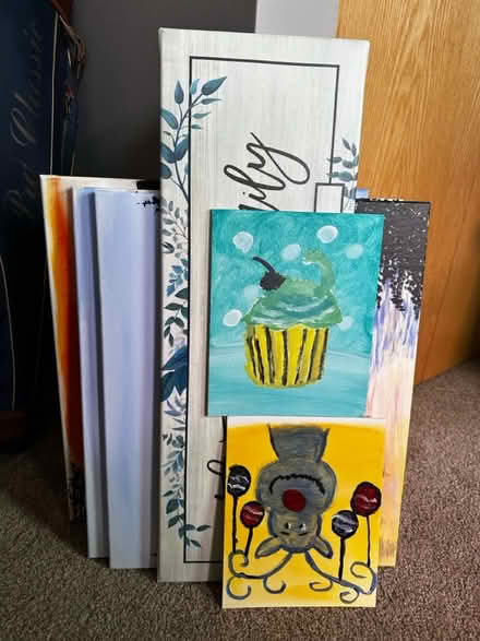 Photo of free Used canvases (60605) #1