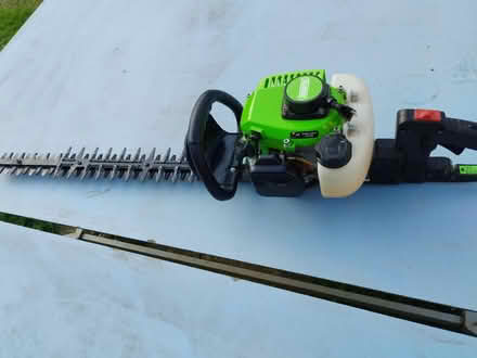 Photo of free Draper petrol-powered hedge-trimmer (Knighton LE2) #2
