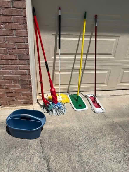 Photo of free misc cleaning tools (west Roswell) #1